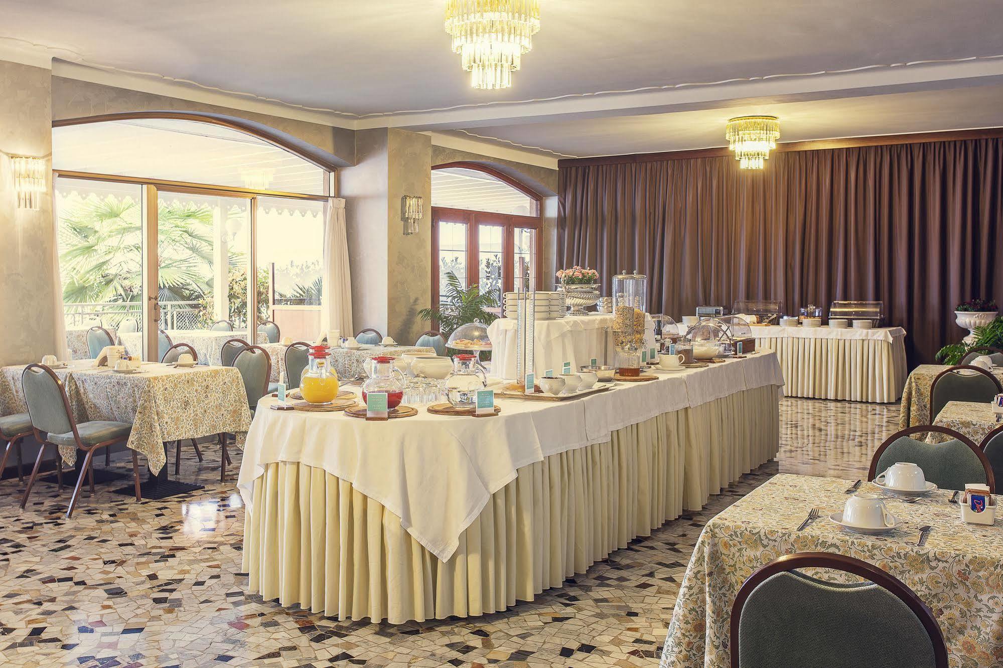Tre Laghi Hotel Nebbiuno Bagian luar foto