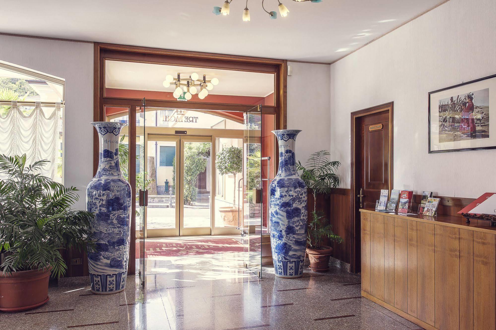Tre Laghi Hotel Nebbiuno Bagian luar foto